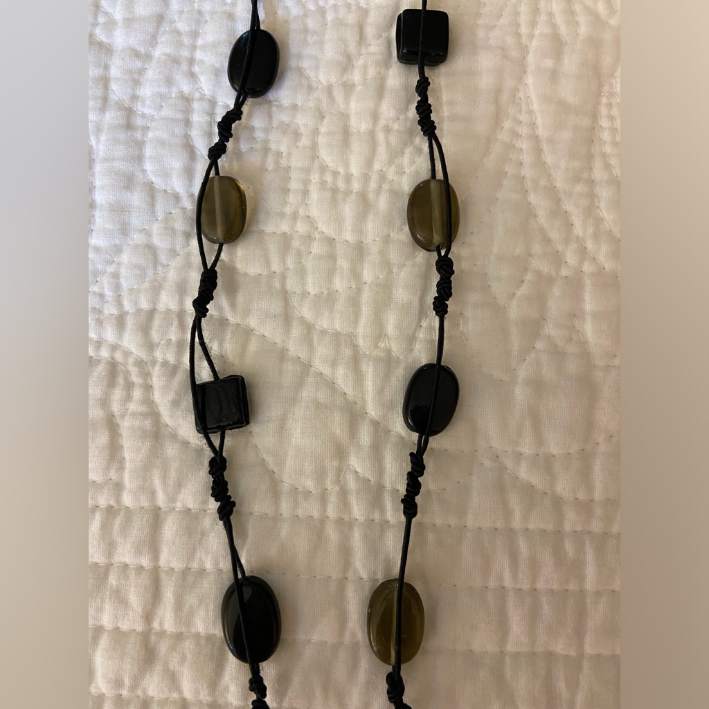 Ladies Stone And String Necklace